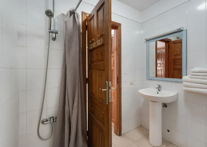Alondras E107 Apartment